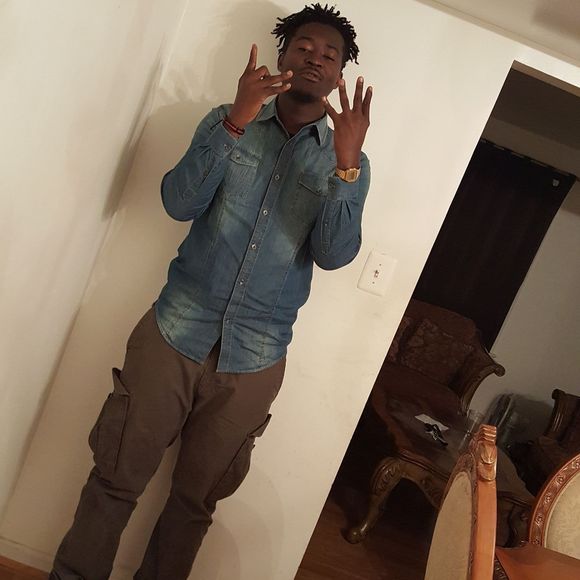 Meet your Posher, Arthur - Picture 1 of 1